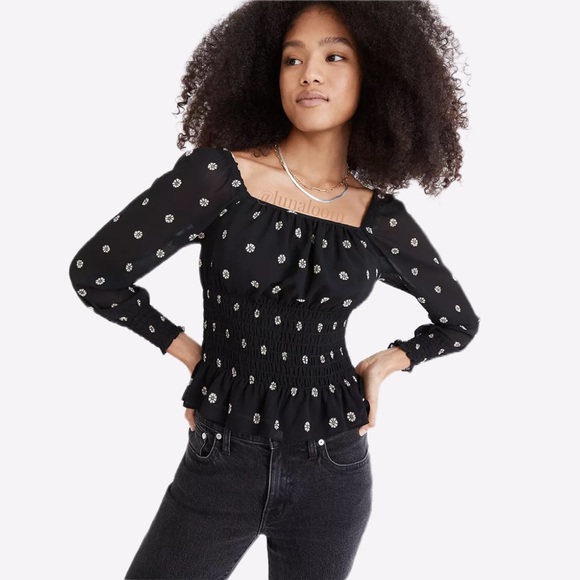 ✨HP✨Madewell 🆕|♻️(Re)sourced Georgette Square-Neck Smock-Waist Top in Bloom Dot - Picture 6 of 6